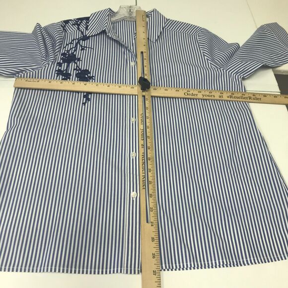 Chicos Shirt Womens Medium Blue White Stripe Button Down Floral Embroidery - Picture 8 of 10